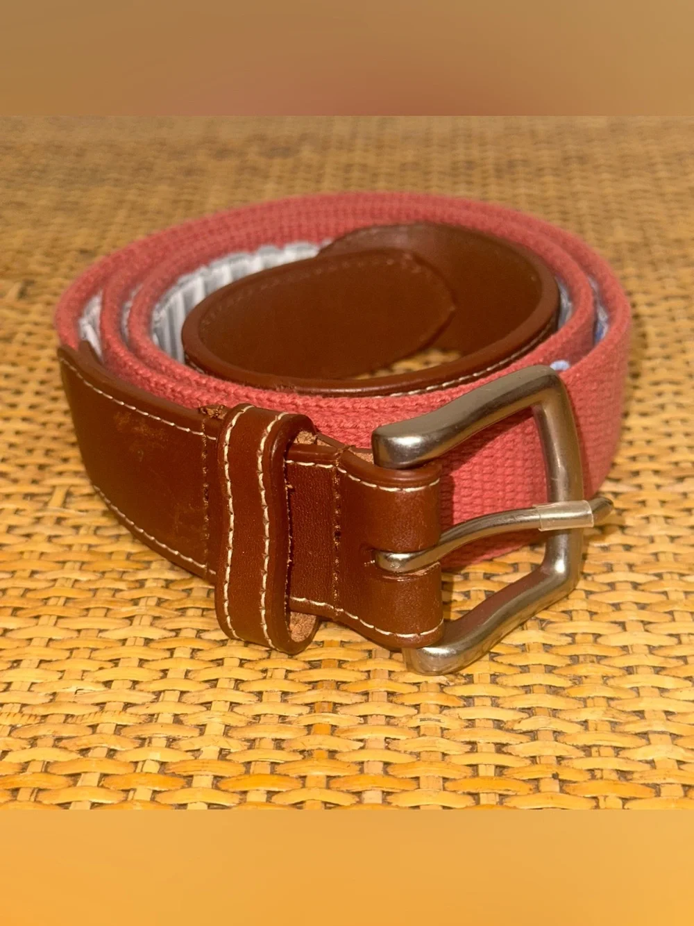 REEL POINT SHELTER ISLAND Embroidered Golf Belt Mens Size 38 Leather Preppy Pink